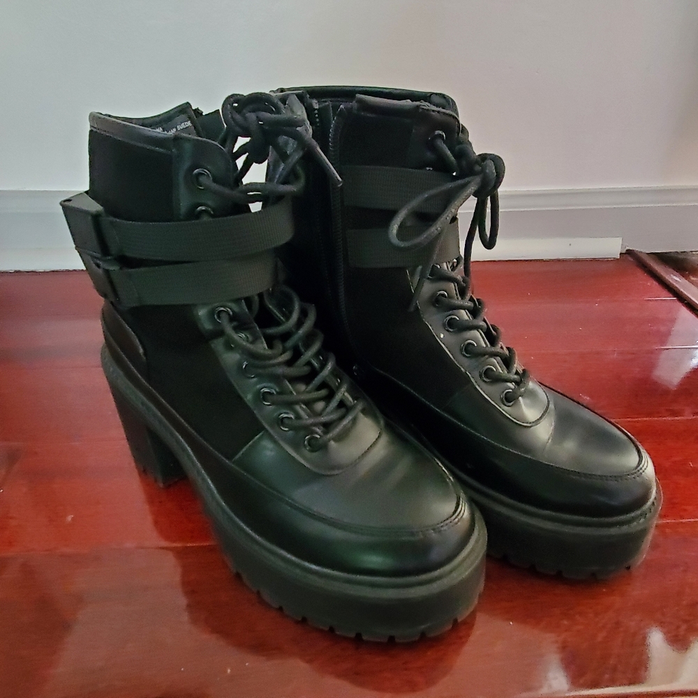 Womens Boots